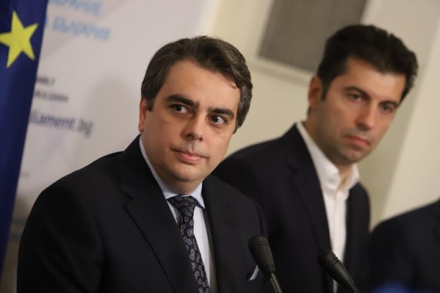 Кирил Петков и Асен Василев