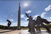 паметник съветска армия Рига