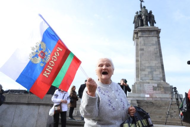 Паметник на Съветската армия - протест на БСП