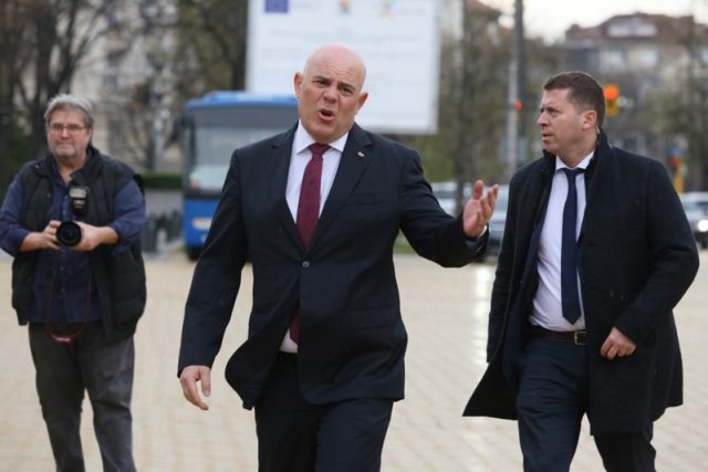 Иван Гешев