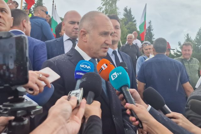 Румен Радев