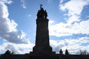 Паметник на Съветската армия