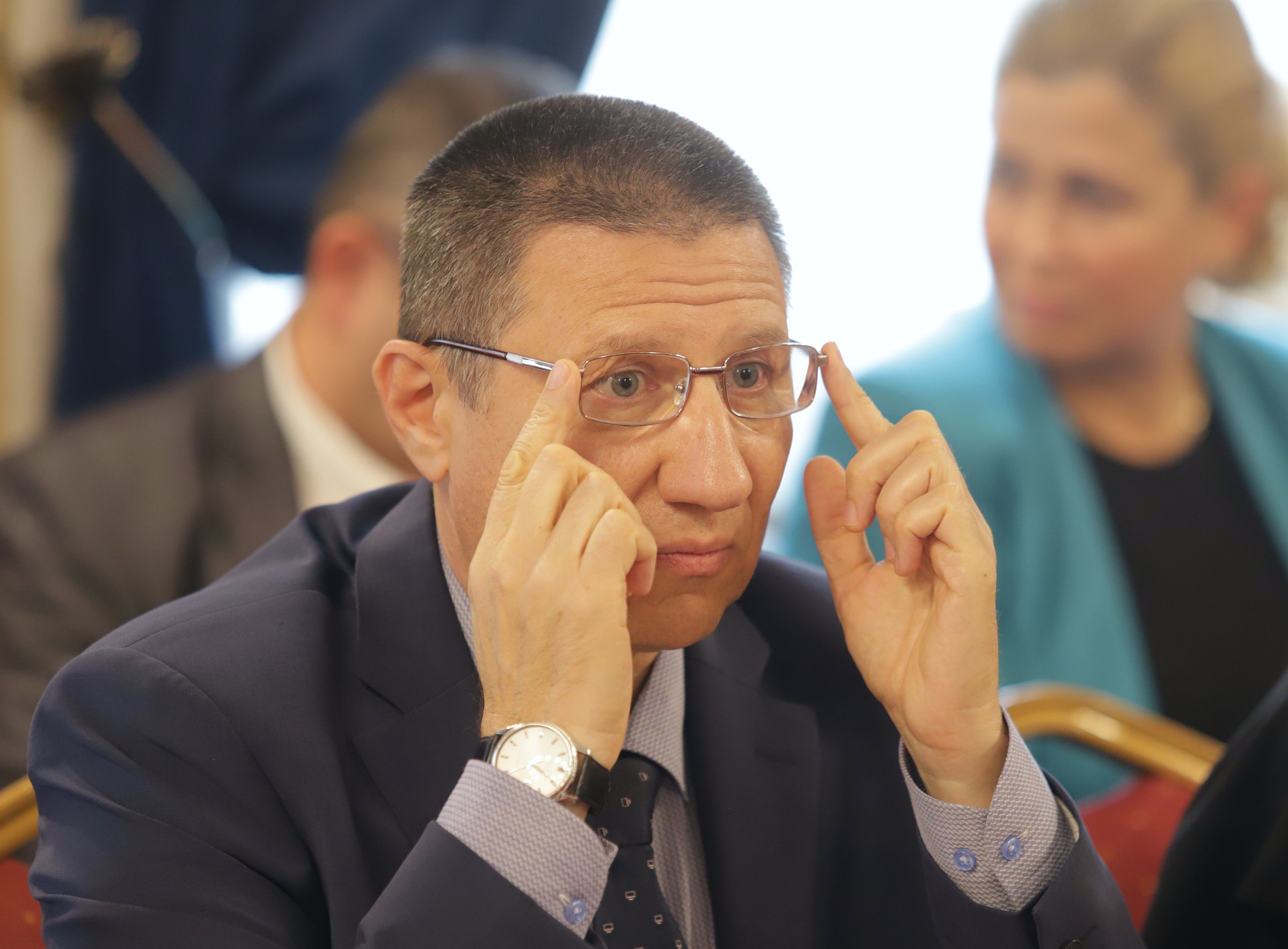 БОЕЦ обяви, че близки на Сарафов получават големи суми от фирми, прокуратурата мълчи
