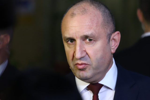 Румен Радев