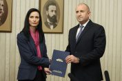 Мария Габриел върна изпълнен мандата за правителство на президента Румен Радев