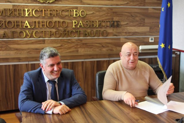 Андрей Цеков и Цветан Цветанов, кмет на община Лом