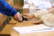 Избори листи снимка 7 гласуване бюлетини бюлетина