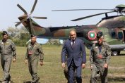 Радев, военни