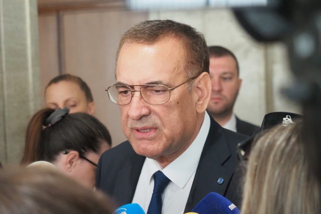 Джевдет Чакъров