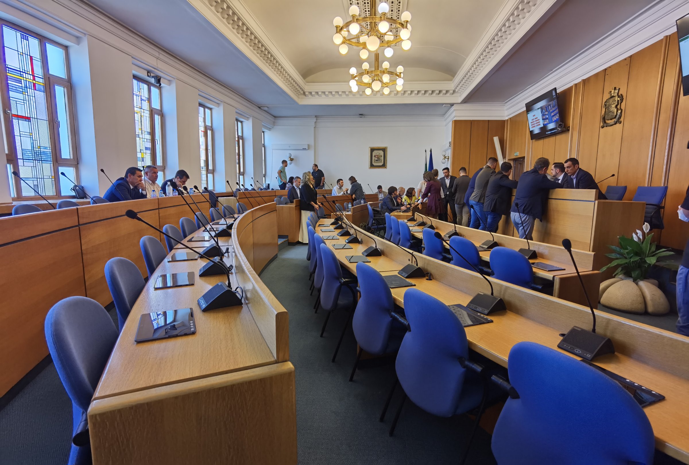 Столичният общински съвет се събира извънредно заради боклука