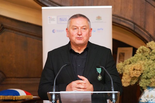 Георги Господинов - кавалер на Ордена на изкуствата и литературата на Франция