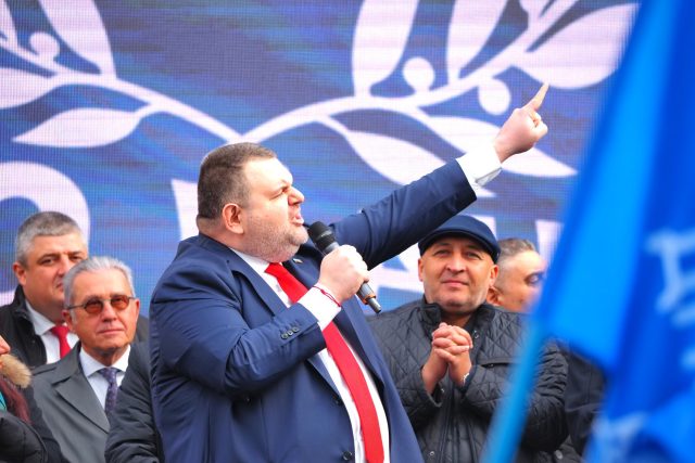 Делян Пеевски