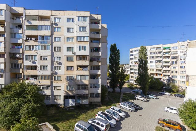 жилища, имоти