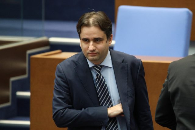 Божидар Божанов