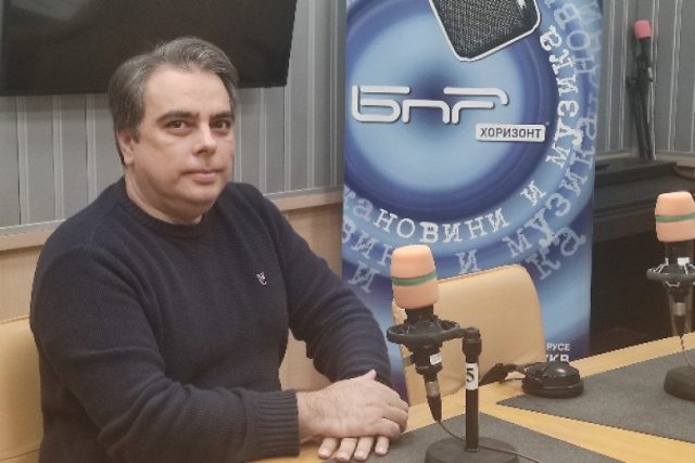 Асен Василев