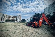 зелена площ в Левски В, който боже да бъде застроена