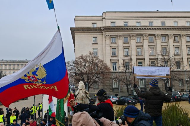 руско знаме, Възраждане, протест