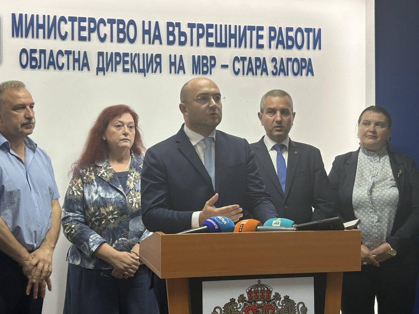 Невиждан ужас. Откриха десетки вързани и упоявани възрастни хора в нелегални домове