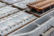 НЕ ПОЛЗВАЙ батерии ток рециклиране