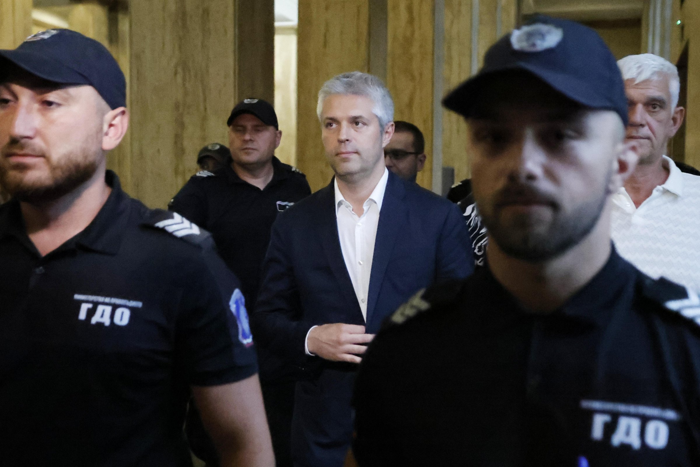 Благомир Коцев и двамата общинари на ПП остават в ареста, бизнесменът е пуснат