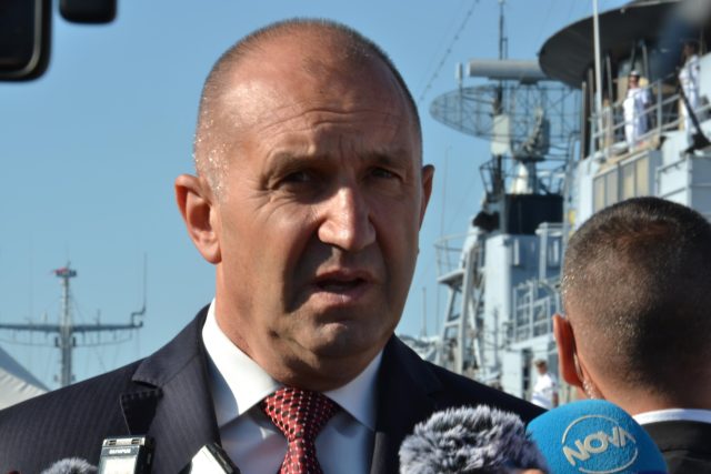 Румен Радев
