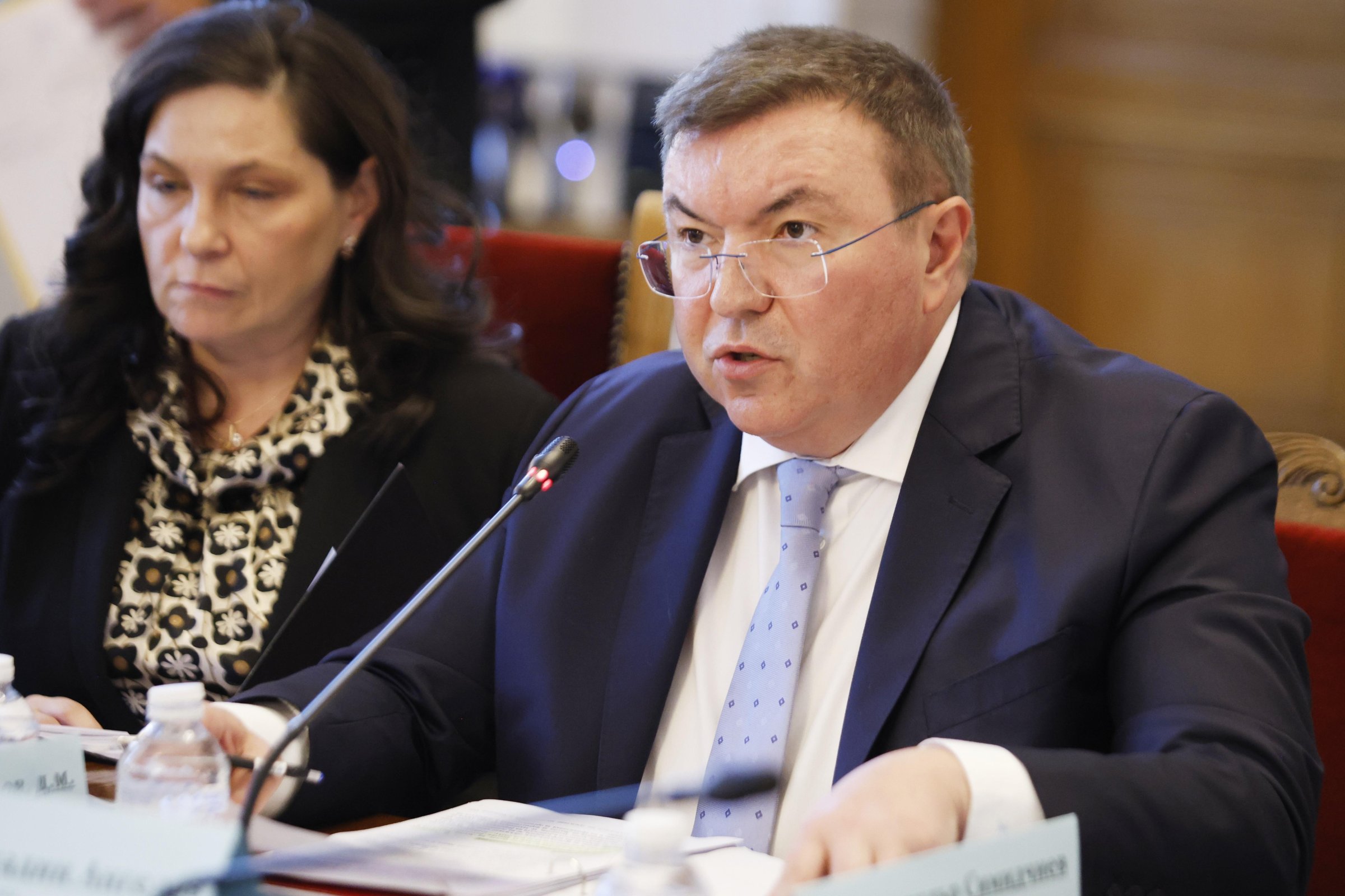 Управляващите са решили да удовлетворят исканията за заплатите на медиците