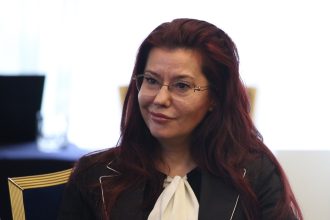Иванка Динева, Медицински надзор