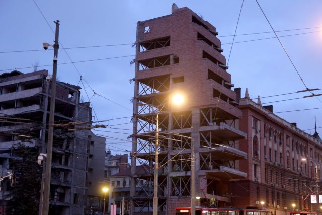 сградата на бившето Генерално командване на Югославската армия в Белград