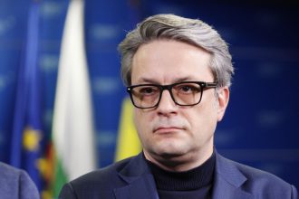 Тома Биков