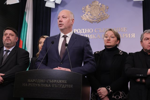 ГЕРБ, ИТН, БСП и Росен Желязков обявяват, че подават оставка