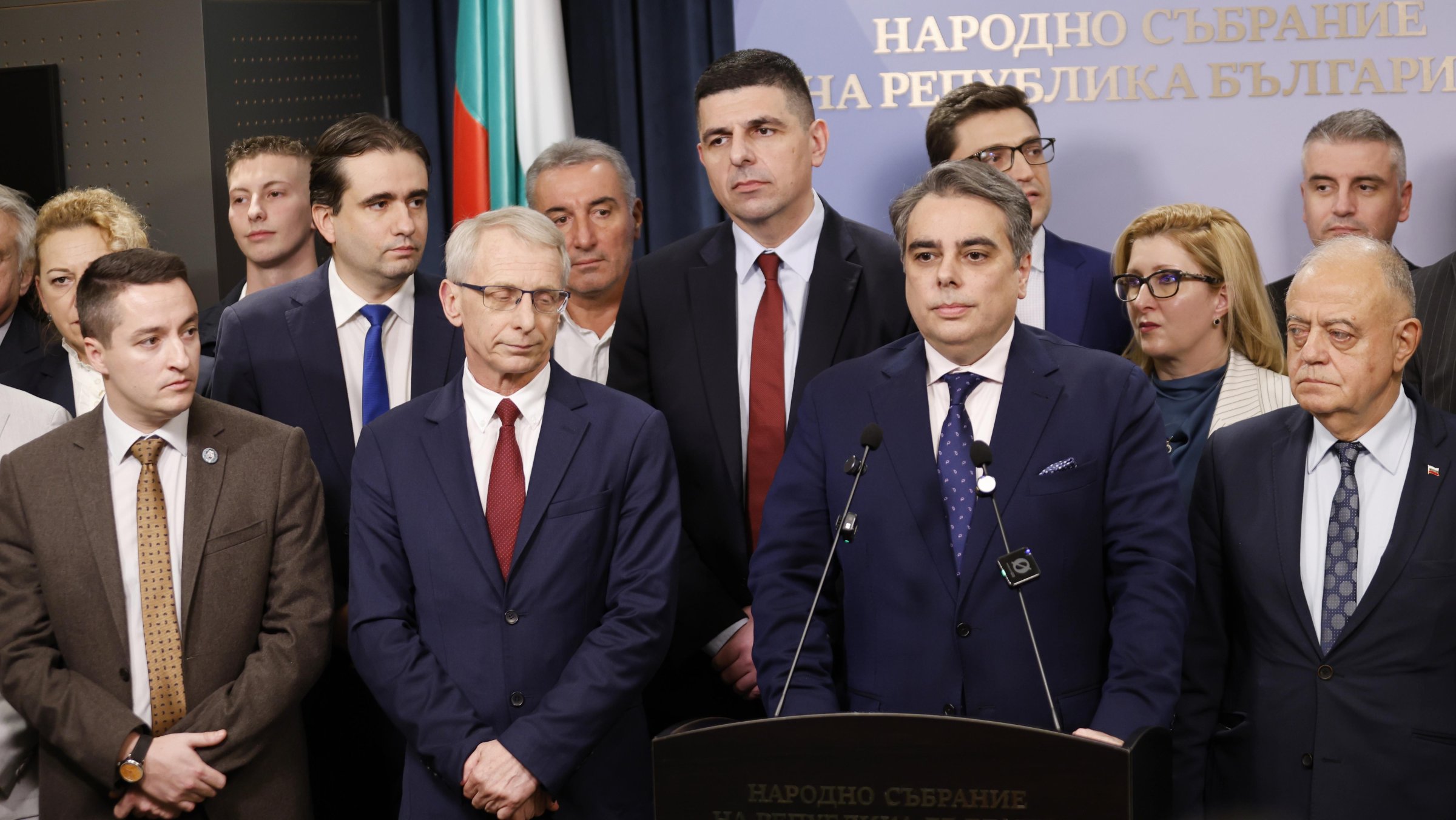 ПП-ДБ: Няма да стане като на предните избори. Ще наводним страната с наблюдатели