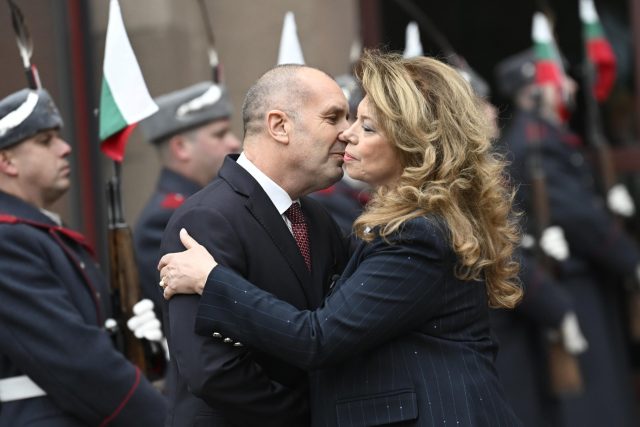 Радев, Йотова