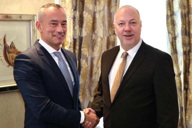 Желязко, Младенов