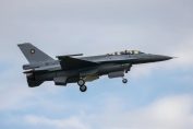 F-16, български