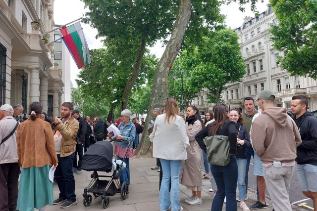 Лондон, опашка за гласуване