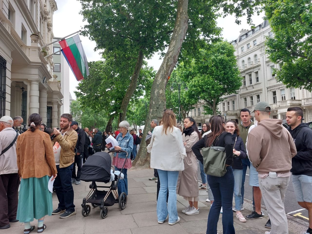 Спад на заявленията за гласуване в Турция, очаква се керван от автобуси към България