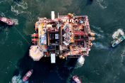 търсене на нефт и газ Нептун Дийп