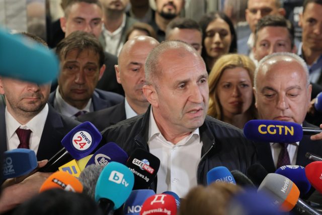 Румен Радев