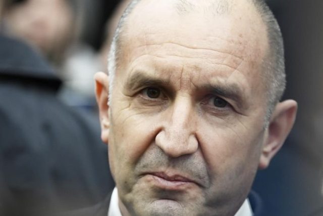 Румен Радев
