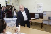 Румен Радев-гласуване