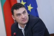 Владо Николов