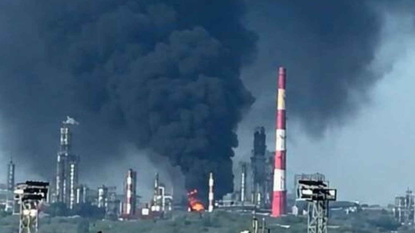 Пореден украински удар по руска рафинерия – 11-тата от началото на май