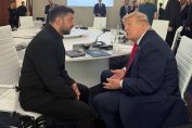 Володимир Зеленски и Доналд Тръмп разговарят в Евиан