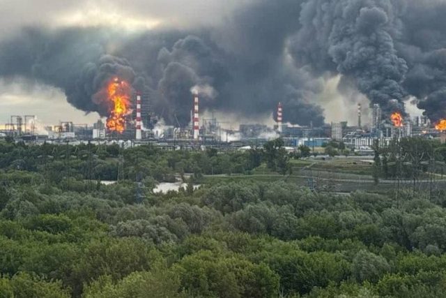 Московската нефтена рафинерия