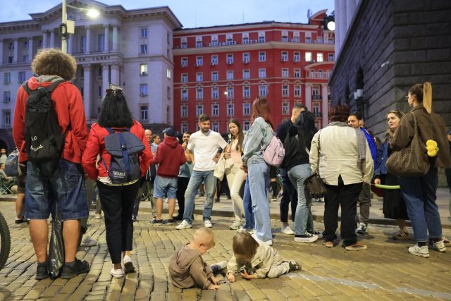 протест срещу Румен Радев