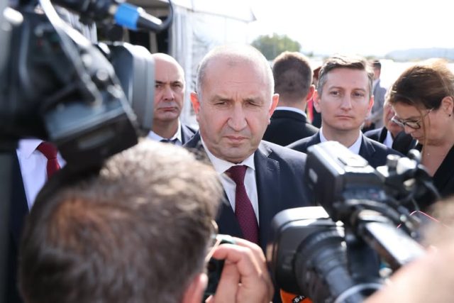 Румен Радев