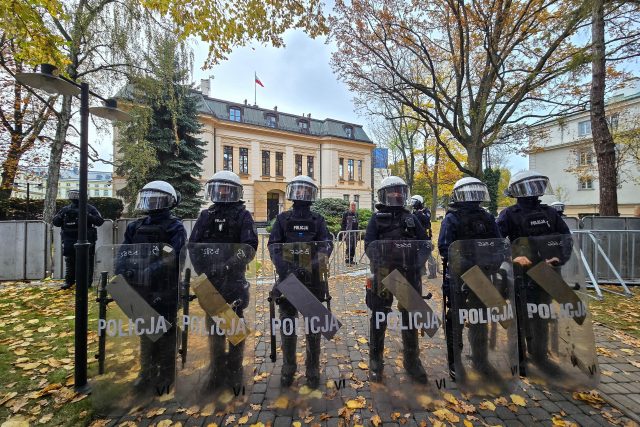 Полша, Варшава, Конститционен съд, криза
