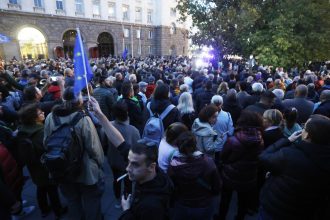 Протест срещу правителството на Румен Радев
