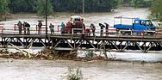 Правителството обвини кметовете за щетите от наводненията