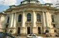 Опозицията осуети приемането на спорен законопроект за Софийския университет